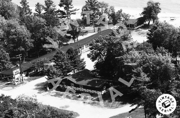 Surfside Pine Crest Motel & Cottages - 1983 Photo